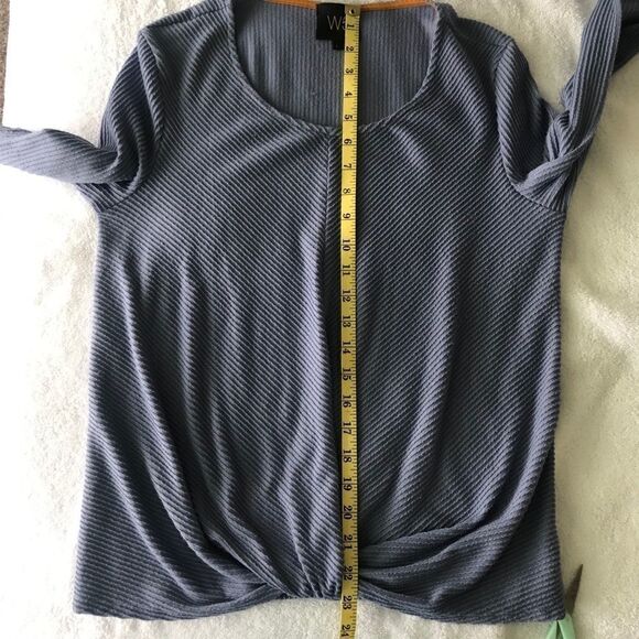 Anthro W5 Periwinkle Blue Twist Front Top Size L - Picture 4 of 9